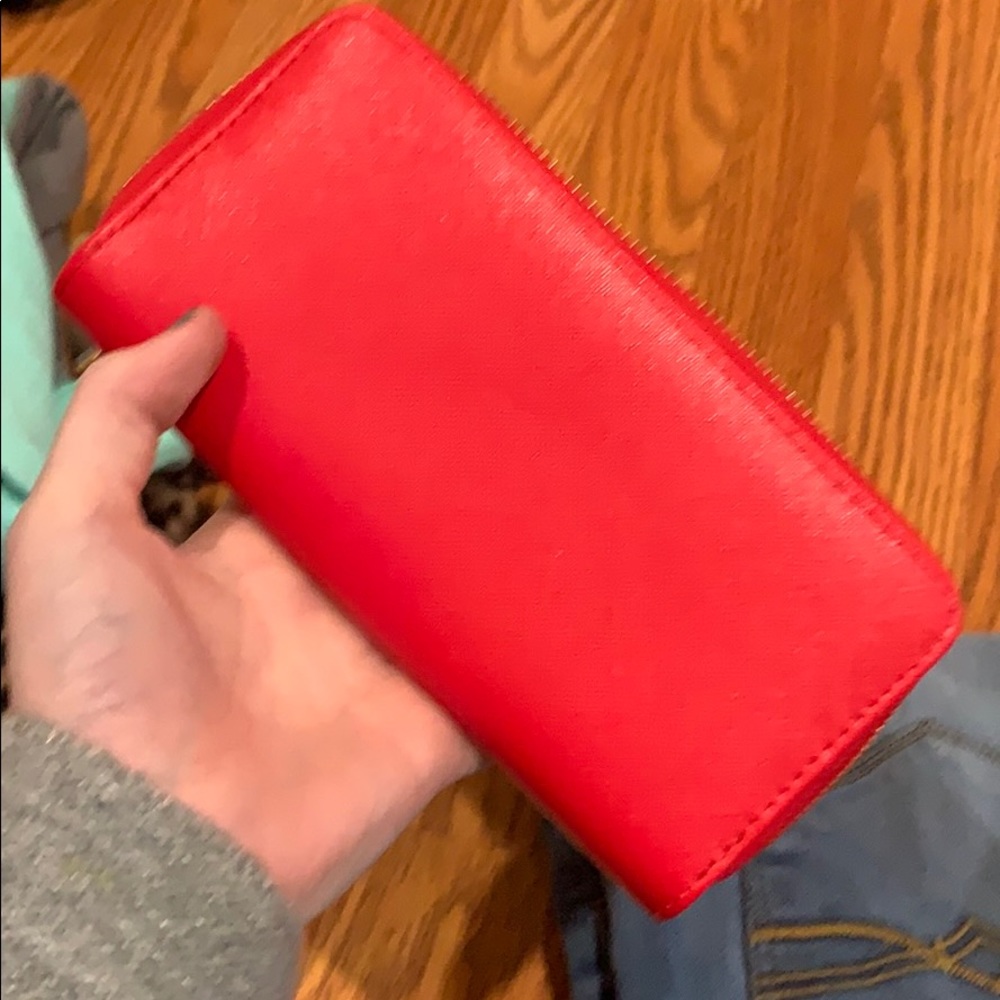 Red wallet